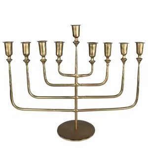 Centre de table classique en métal à 9 bras, porte-bougie Menorah, élégant candélabre de table, décoration intérieure pour la maison - Product Image 1