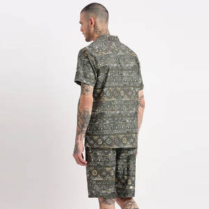 Ensemble T-shirt et short imprimé pour homme, look tendance, couleur unie, collection été 2026, vente en gros, fabricant pakistanais - Product Image 4