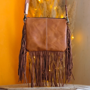 Nouveau Sac à Bandoulière 2026 en Cuir Véritable 100% avec Motif Damier Gravé à la Main, Cœur Rouge et Franges en Fourrure Naturelle - Product Image 4