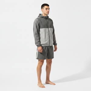 Conjunto de Chaqueta Cortavientos con Capucha y Pantalones Cortos para Hombre, Color Gris con Bloques de Color, Estilo Casual, Ropa de Otoño, Secado Rápido, Tejido de Poliéster - Product Image 3