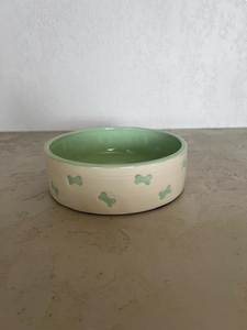 Tazón de Cerámica Hecho a Mano para Mascotas, Perros Pequeños y Gatos, con Base Ancha y Estable, Superficie Lisa, para Uso Diario en el Hogar y la Cocina - Product Image 4