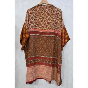 Robe longue kimono vintage en soie patchwork, peignoir de mariée bohème, robe sexy imprimée faite à la main - Product Image 5