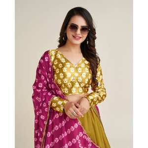 Lehenga Choli de Diseñador Especial para Navratri para Mujer con Bordado de Hilo y Espejo Real - Product Image 2