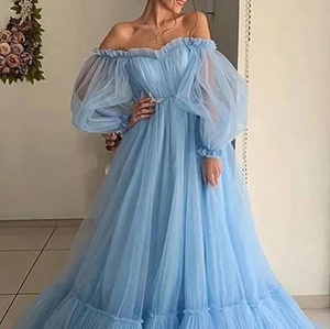 Nouvelle Arrivée Robe Longue en Chiffon de Soie 100% à Épaules Dénudées avec Traîne Volante pour Femme, Idéale pour Séance Photo Formelle - Product Image 1