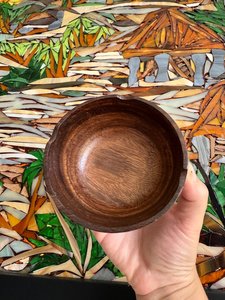 Bol artisanal rond en bois d'acacia |   Bol rond ondulé |   Bol à bibelots en bois |   Bol en bois |   Bol à collation en bois |   Cadeaux de décoration de cuisine - Product Image 6