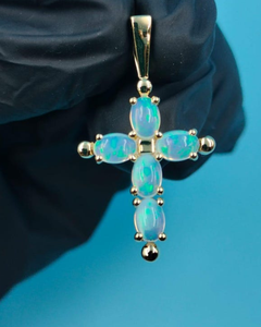 Pendentif en pierre d'opale bleue en forme de croix, pendentif en argent 925, cadeaux de baptême, pendentif de foi religieuse, pendentif délicat, bijoux chrétiens - Product Image 1