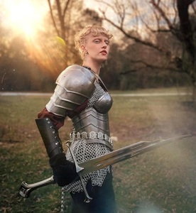 Conjunto de Armadura Medieval para Mujer, Armadura de Caballero Barbute, Cota de Malla Antigua y Cuirras de Placa, Disfraz de Halloween para Cosplay Femenino - Product Image 5