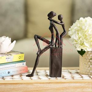 Figure humaine en métal Sculpture moderne pour bureau Best-seller Figurine d'enfant Sculpture de table pour dessus de table/prix de gros bas - Product Image 4