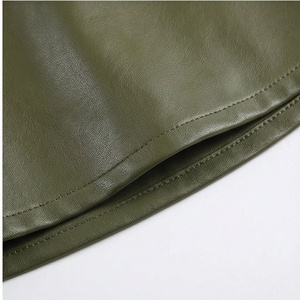 Jupe mini trapèze en similicuir PU pour femme avec ceinture, couleur unie brillante, taille normale, style toutes saisons - Product Image 6