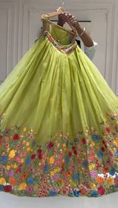Divyam Creation Weddings Embroidered Spandex <b>Lehenga</b> Choli Floor-Length Traditional Indian Wedding Dress Women's Reversible - Product Image 5