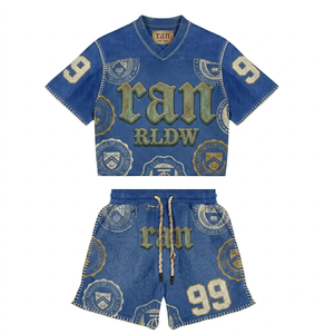 Conjunto de Camiseta y Pantalones Cortos de Fútbol con Logotipo Minimalista Personalizado, Estilo Clean Aesthetic, Top de Malla, Estilo Esencial, Ropa Deportiva Urbana - Product Image 3