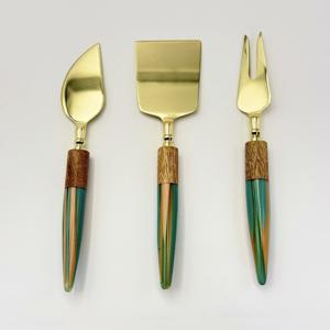 Ensemble de 3 couteaux à fromage de qualité supérieure avec manche en résine et lame en acier inoxydable, manche en boucle, pour usage en restaurant - Product Image 1