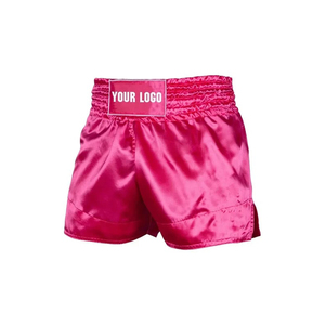 Shorts de Muay Thai personnalisés avec logo et taille, légers, durables, séchage rapide, pour entraînement MMA, boxe, kickboxing, performance. - Product Image 3