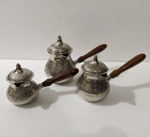 Cafetera Turca de Latón Grabado con Asa de Metal Fundido Tradicional, Olla Cezve Resistente, Utensilios para Café Griego Briki, Venta al por Mayor - Product Image 2
