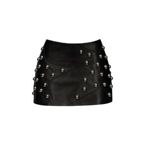 Jupe mini en cuir taille haute pour femme, asymétrique, décorée de rivets, style punk, couleur unie, tissu brillant tissé - Product Image 2