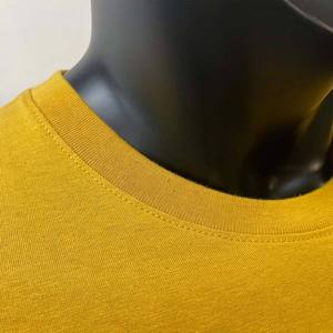 Camiseta de Manga Corta para Hombre, Cuello Redondo, Color Amarillo, Corte Regular, Color Sólido, Material Jersey Informal, 100% Algodón - Product Image 4