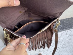 Nouveauté 2026 : Sac à bandoulière en cuir de vachette véritable avec franges, fait main, style bohème gypsy, multi-usages - Product Image 6