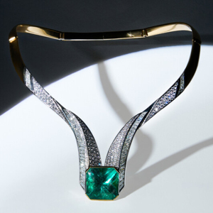 Collar con Colgante de Oro Sólido de 18K para Mujer, Corte Esmeralda, con Detalles de Diamantes, Diseño Geométrico, Joyería de Boda de Lujo - Product Image 2