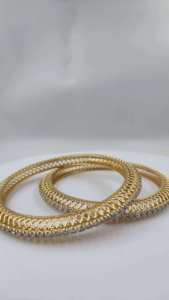 Brazalete de Oro Amarillo de 14K con Diamante HPHT de Una Sola Línea, 8 Puntas, Color FG, Pureza VS2, Certificado IGI, Joyería Fina para Mujer, Más Vendido - Product Image 3