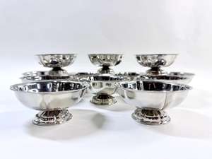 Durable Metal Bowl for Salad Soup & Fruit Serving - Product Image 3