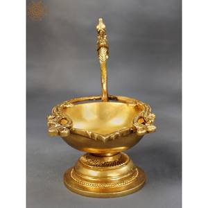 ของตกแต่งบ้านทำด้วยมือทำจากทองเหลืองแบบดั้งเดิมของอินเดียจาก Diya - Product Image 1