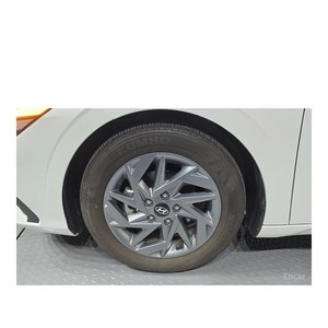 Hyundai Avante 2024 1.6 con Cámara Trasera, Asientos de Cuero, Volante a la Izquierda - 7,252 km - Product Image 5