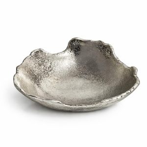Silver Hammered <b>Decorative</b> <b>Bowl</b> Irregular Edge Metal Serving Tray Modern Centerpiece Dish <b>for</b> Fruits <b>Keys</b> Home Decor - Product Image 4