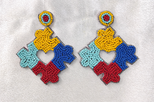 Nouvelles boucles d'oreilles pendantes brodées à la main avec perles de rocaille motif XO, pour fêtes, cadeaux festifs, accessoire de mode, boucles d'oreilles créoles tendance - Product Image 6