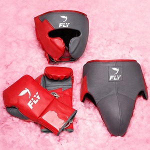 Set de Boxeo Profesional Personalizado OEM FLY Gris Azul con Cierre de Cordones, Agarres de Cuero Genuino y Absorción de Humedad - Product Image 2