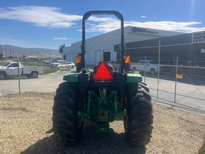 Tractor Compacto de Servicio Pesado 2025 4066M Z158949 de Alto Rendimiento, Suministro al por Mayor - Product Image 5