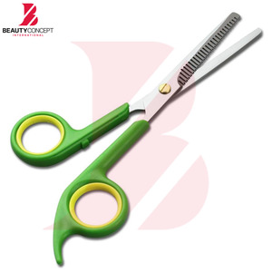 Ciseaux de coiffure dégradés à double couleur vert et jaune avec manche en plastique, 6,75 pouces, pour usage professionnel en salon - Product Image 4