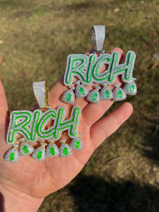 จี้เพชรโมอิสซาไนต์แบบกำหนดเอง สไตล์ฮิปฮอป VVS ประดับเพชรเต็มตัว  จี้ตัวอักษรเงินแท้ 925  จี้เพชรโมอิสซาไนต์สั่งทำ - Product Image 4