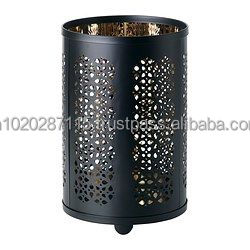 Portavelas votivo de hierro decorativo con intrincados patrones de corte láser para un ambiente acogedor en el dormitorio o las salas de meditación - Product Image 4