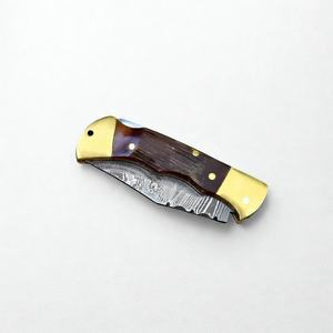 Pasha Enterprises - Juego de cuchillos plegables multifuncionales de acero de Damasco con funda de cuero y mango de madera Pakka/hueso - Cuchillo premium - Product Image 1