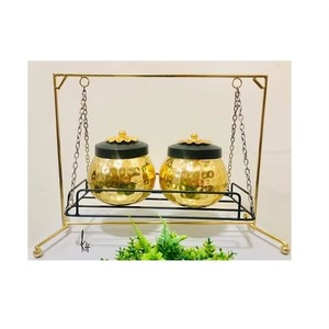 Nuevo Juego de Recipientes para Especias de Metal Dorado con Tapas Negras y Soporte de Cadena, Recipientes Duraderos para Almacenar Hierbas - Product Image 2