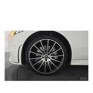 Mercedes-Benz CLS450 4MATIC AMG Line Modèle juin 2020 avec 45 015 km Volant à gauche Boîte de vitesses automatique Caméra arrière - Product Image 5