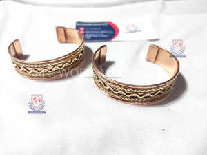 Bracelet en cuivre pour le bien-être, design élégant et stylé, idéal pour les utilisateurs actifs, booste l'éclat de la peau, régule la circulation sanguine, yoga - Product Image 3