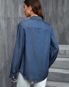 Camisa vaquera para mujer, estilo crop con nudo, manga larga, abotonada, lavada, color liso, top casual, corte regular, primavera-verano, estilo urbano - Product Image 5