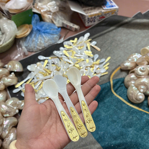 Gold Plated Handle Mother of Pearl Spoon | 8cm Luxury Caviar Spoon | Iridescent <b>Shell</b> Mini Spoon | Elegant Wedding Favor - Product Image 5