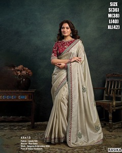 Sari Tradicional de Seda Rosa con Diseño de Llama, con Características de Absorción de Humedad y Antiarrugas para Mujer - Product Image 5