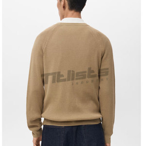 Cardigans confortables pour hommes au quotidien, avec une construction durable et un style classique et tendance. - Product Image 3