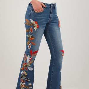 Jeans vintage délavés pour femmes, pantalon en denim taille haute, vêtements décontractés, vente en gros, fabricant de jeans, coton confortable, style décontracté - Product Image 2