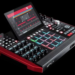 Créez des beats professionnels avec la machine à rythmes et le sampler autonome MPC X, écran haute résolution de 10,1 pouces - Product Image 3