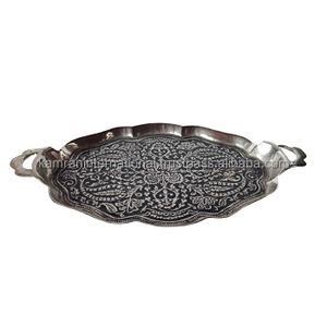 Plateau de service en forme de poisson en laiton poli Plateau décoratif en métal élégant pour mariage d'hôtel et maison pour service de salade et décoration - Product Image 4