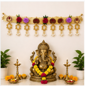 Toran Floral Tradicional Hecho a Mano con Diseño de Loto, Adorno para Puerta con Borlas de Perlas y Detalles Dorados, Decoración Festiva India para el Hogar - Product Image 2
