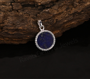 Pendentif unisexe chrétien en argent 925 plaqué rhodium avec pierre précieuse naturelle Lapis Lazuli de 10 mm, serti clos et orné de zircons cubiques - Product Image 4
