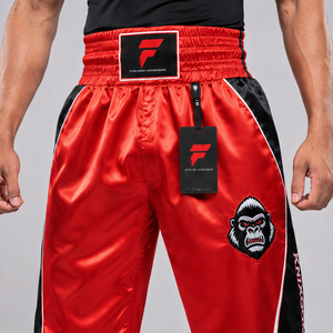Pantalon de kick-boxing respirant conçu pour les artistes martiaux recherchant un confort supérieur, une flexibilité et une construction durable. - Product Image 5