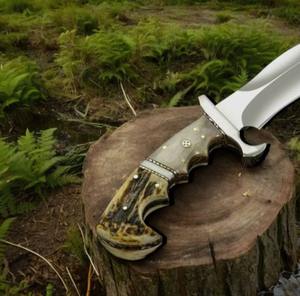 Nouveau Couteau Bowie à Lame Fixe Personnalisable OEM ODM en Acier Damas Entièrement Forgé Fait Main avec Manche en Bois de Cerf PRESTIGE BLADES Vente en Gros - Product Image 4