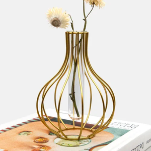 High Quality Aluminum Coastal <b>Flower</b> Vase with <b>Wire</b> Frame Floor Vase for Home & Wedding Decor at Best Wholesale Price - Product Image 4