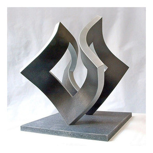 Sculpture minimaliste en aluminium en forme de ruban – Décoration tendance et moderne pour la maison et le bureau - Product Image 6